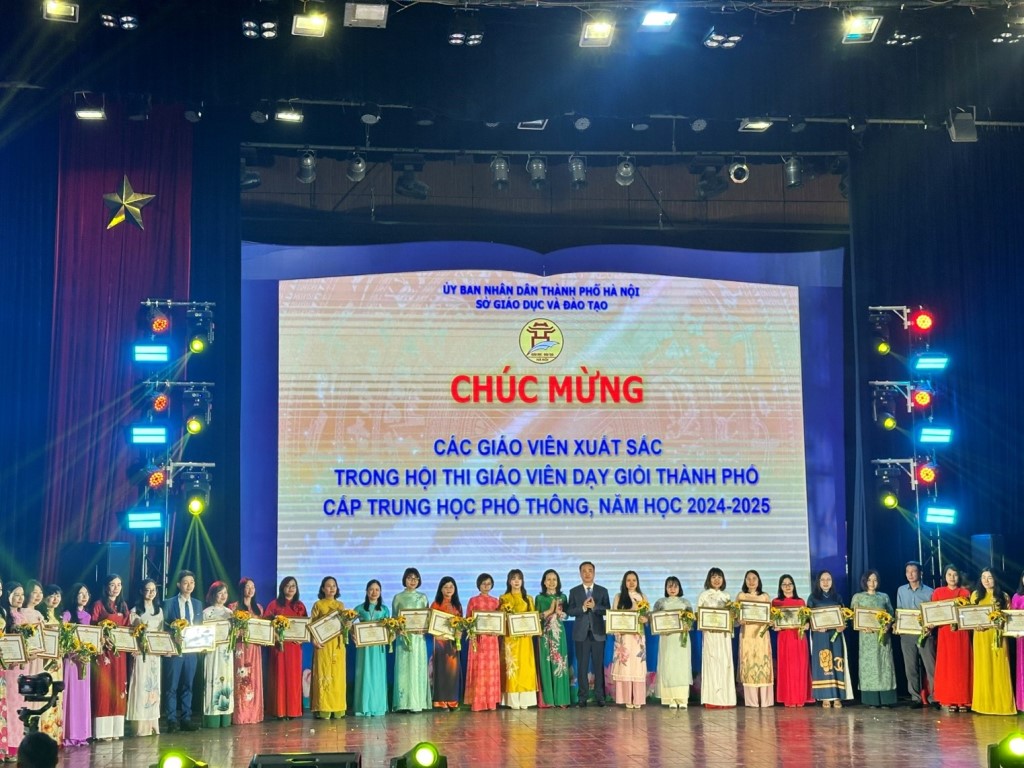 TIN VUI TỪ HỘI THI GI�O VI�N DẠY GIỎI CẤP TH�NH PHỐ, NĂM HỌC 2024 - 2025